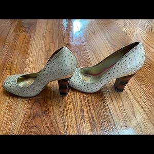 Elaine Turner Ostrich Leather and two-tone heel